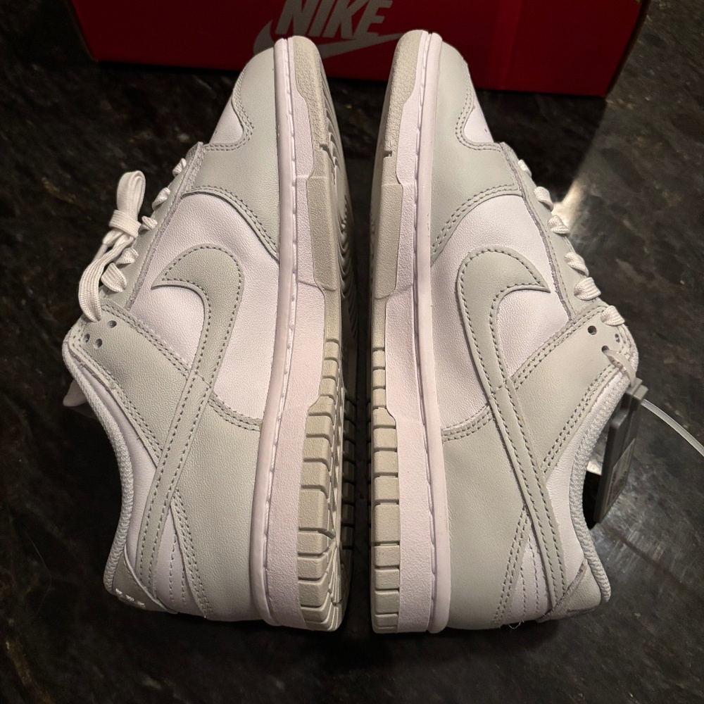 Dunk Low Nikes - Picture 1 of 5